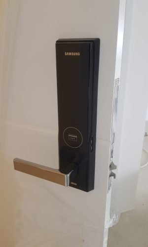 Samsung-SHS-H505 01